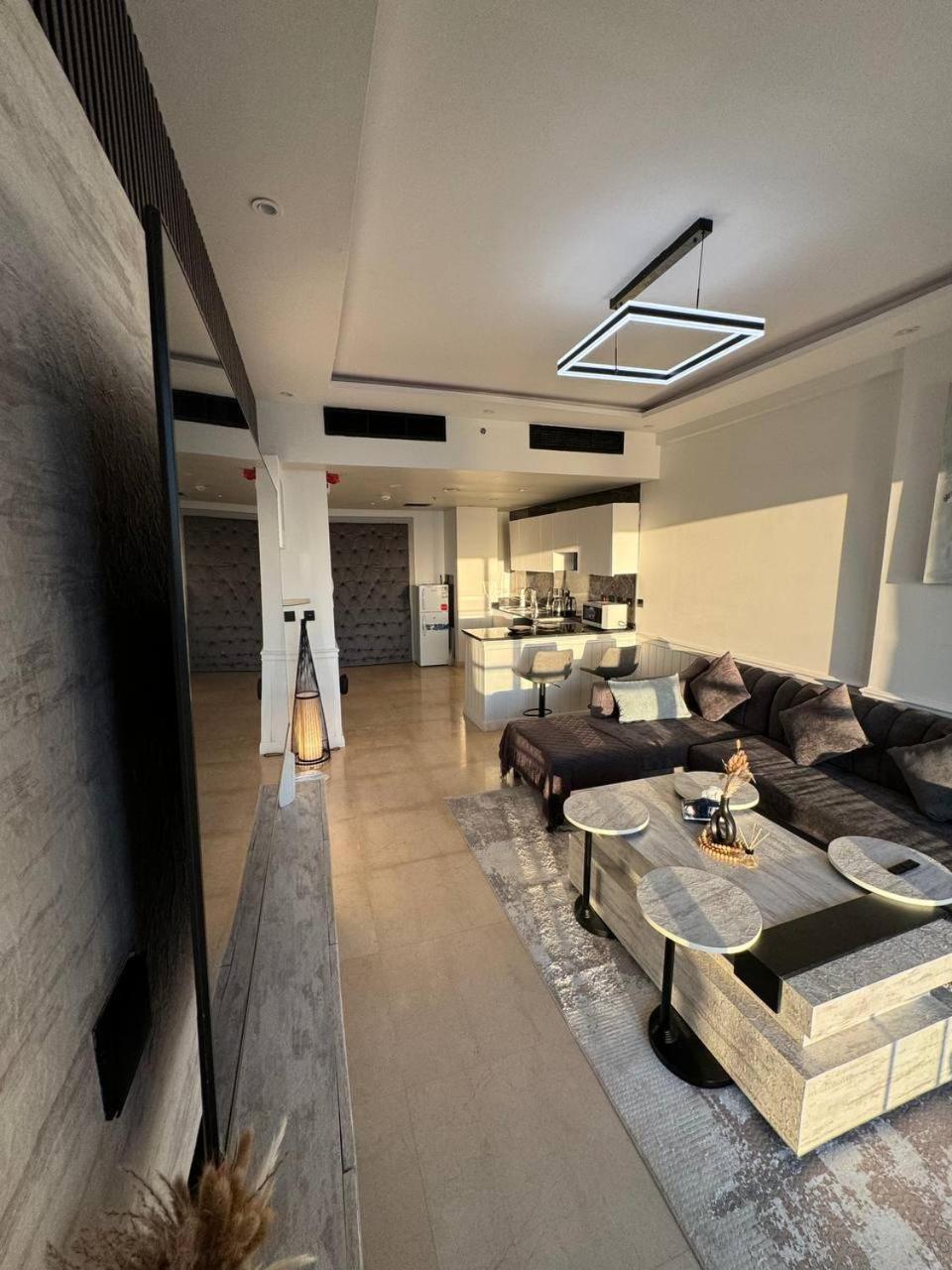 اجنحة برج داماك - Damac Tower Apartment *