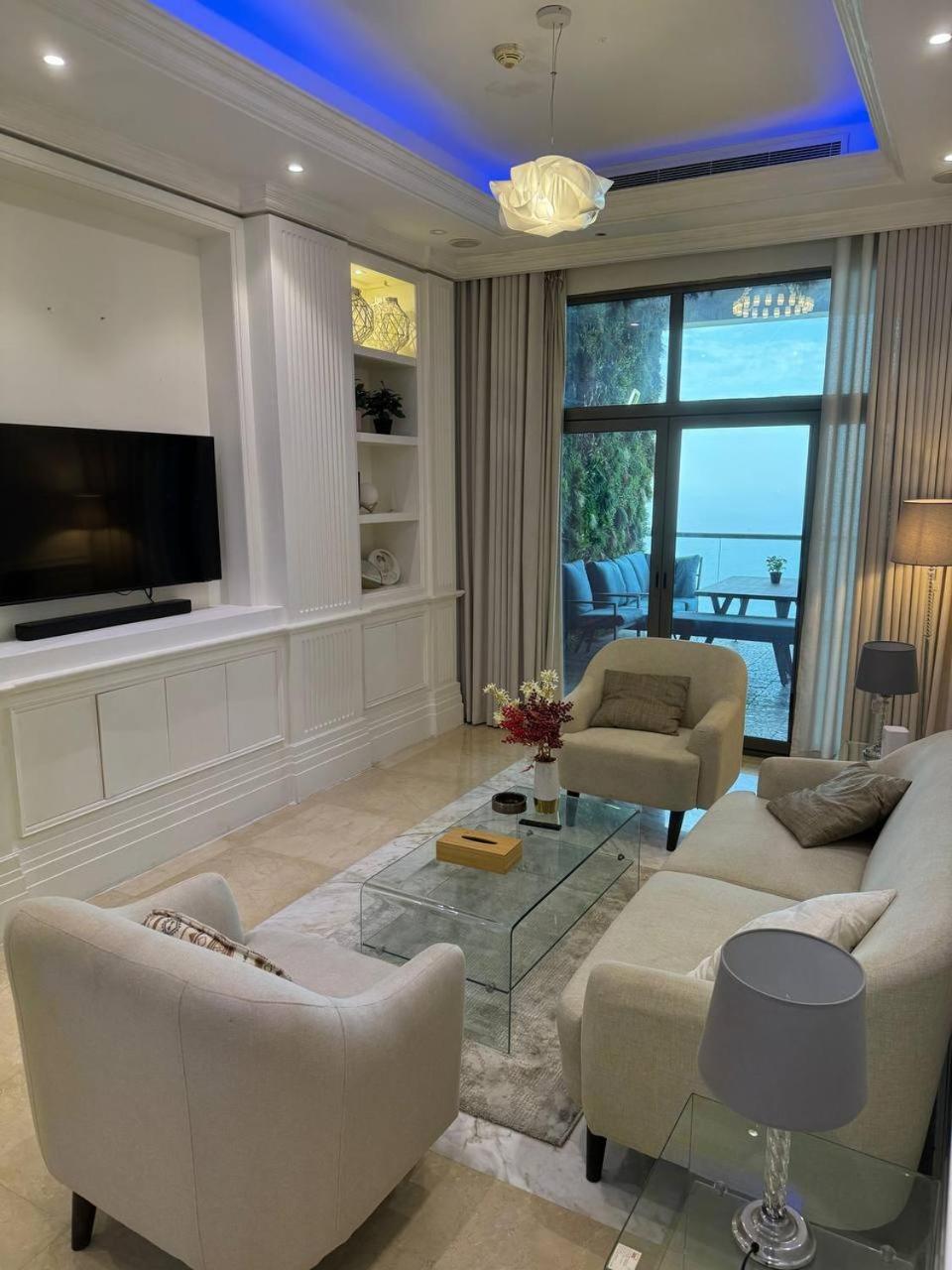 اجنحة برج داماك - Damac Tower Apartment *