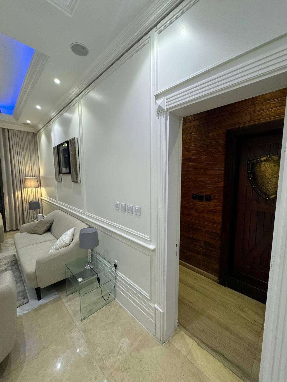 Apartment اجنحة برج داماك - Damac Tower *